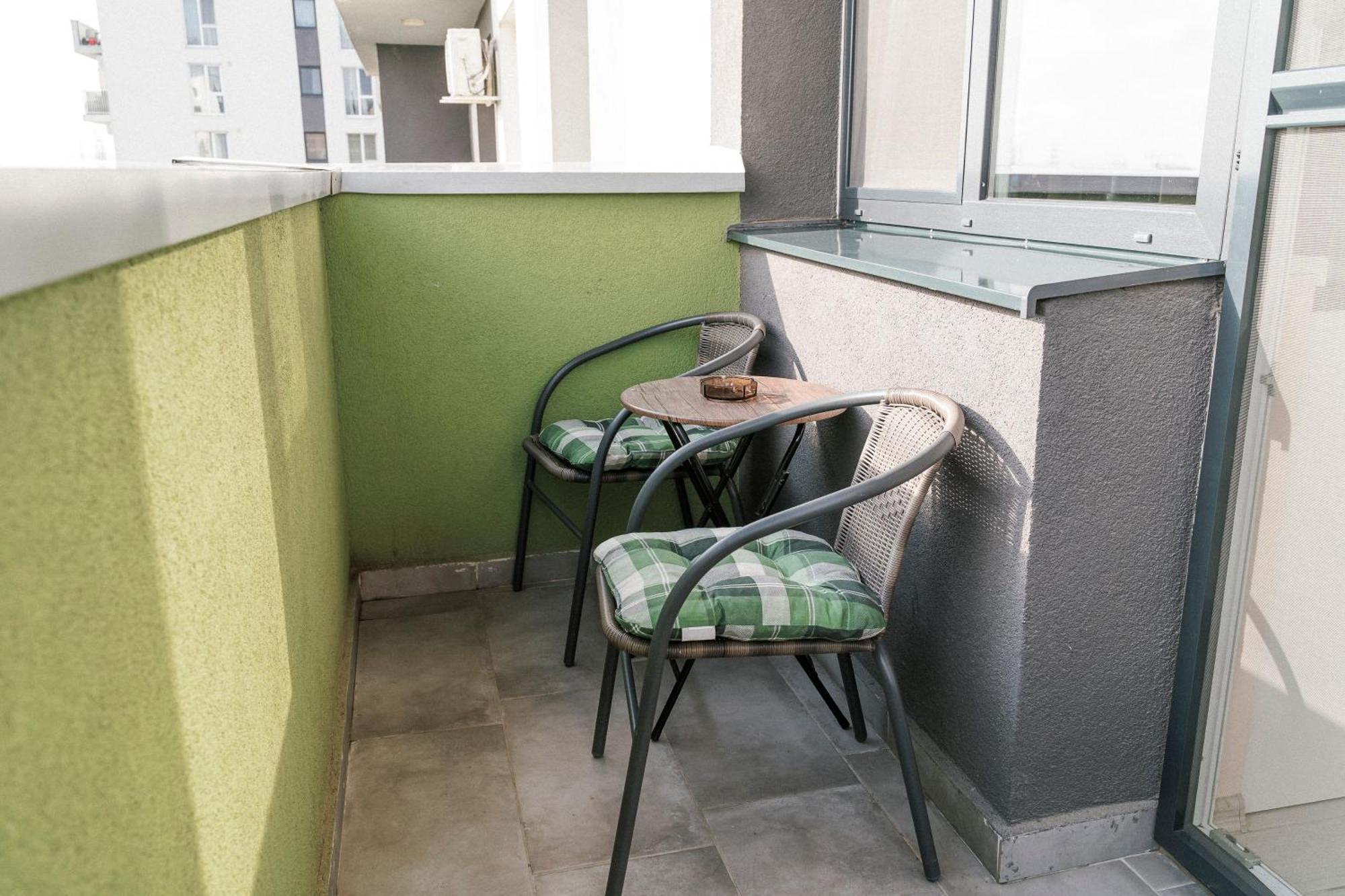 M&M Apartment Oradea Exterior foto